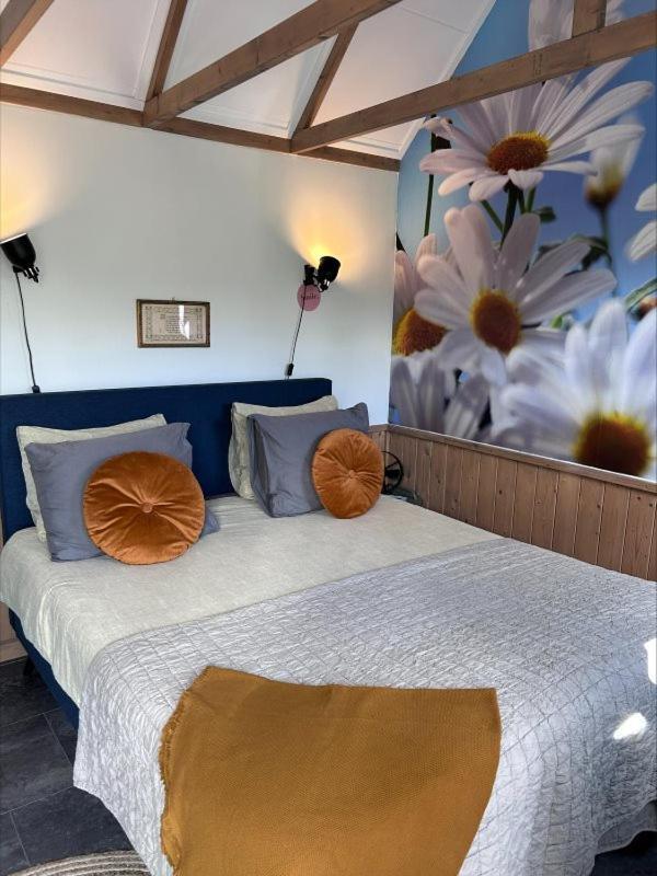 Bed En Brochje De Oase Bed & Breakfast Sweagerbosk Bagian luar foto